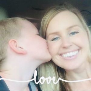 Meet your Posher, Desiree